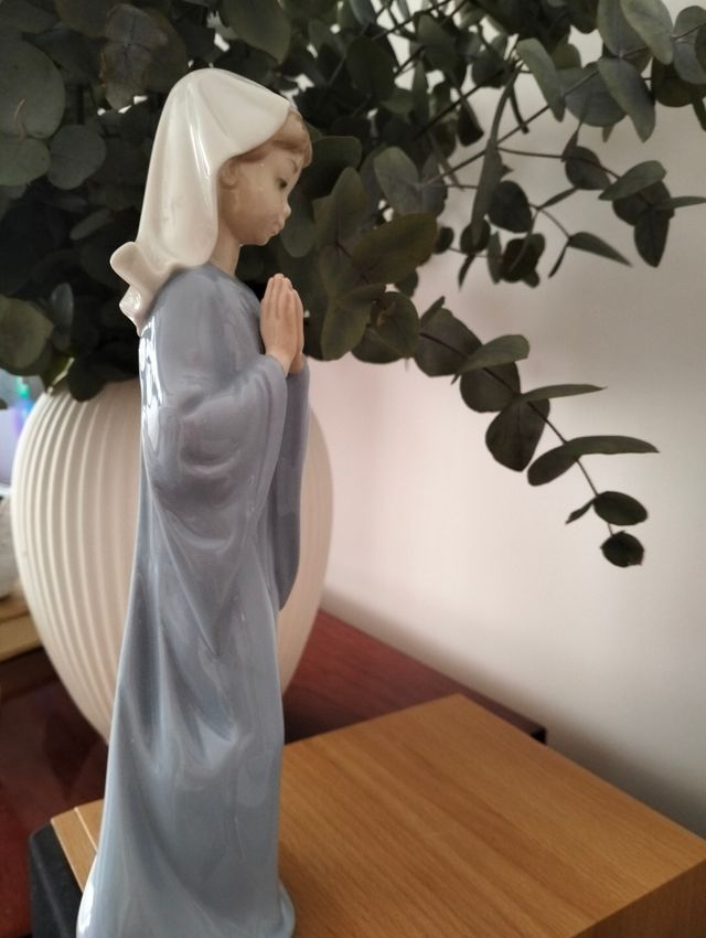 Figura Lladró Niña orando