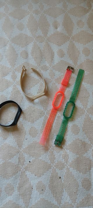 Pulseras reloj:  naranja crema negra  verde