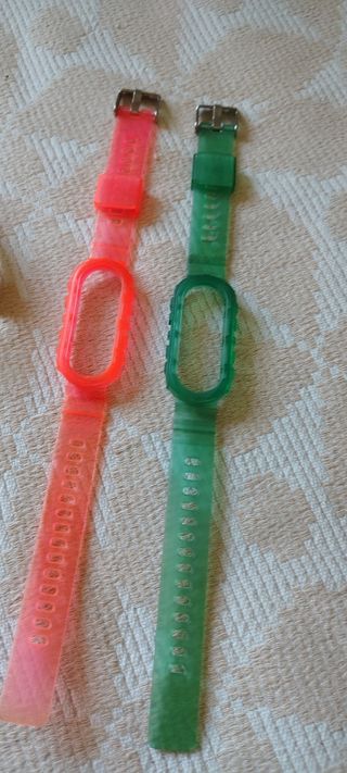 Pulseras reloj:  naranja crema negra  verde