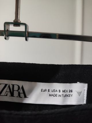 Minifalda negra Zara
