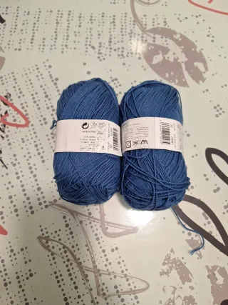 2 ovillos hilo azul katia saigon