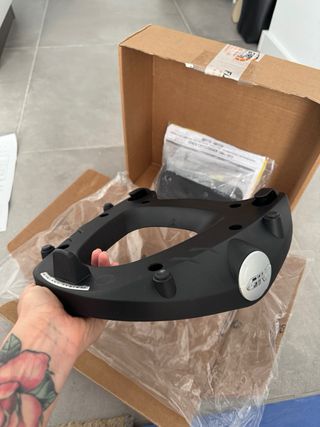 Soporte Givi SR1110 Monokey