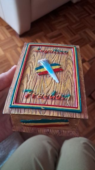 Caja vintage multicolor