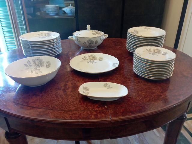 Piatti Richard Ginori, grigio-bianco