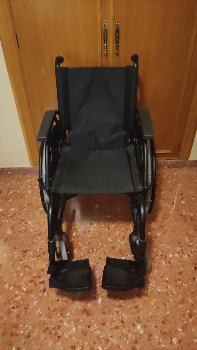 Silla de ruedas plegable Breezy