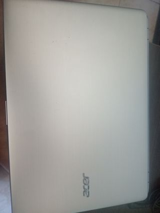 Acer Aspire V5 - Ecrã Táctil Prateado