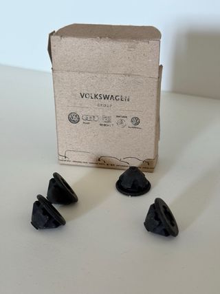 Soportes tapa motor VAG