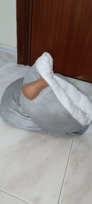 Cama Gato Pequeño Gris-Blanca