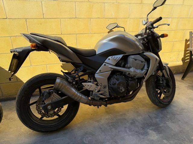 Kawasaki Z750 - Moto en buen estado