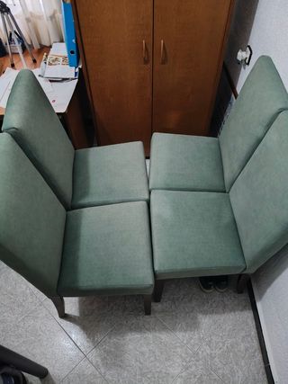 4 Sillas Comedor BANAK - Tela Verde recién tapizad