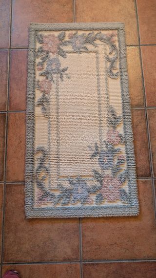 Alfombra vintage floral - sin usar