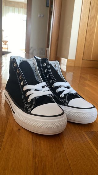 Converse negras plataforma