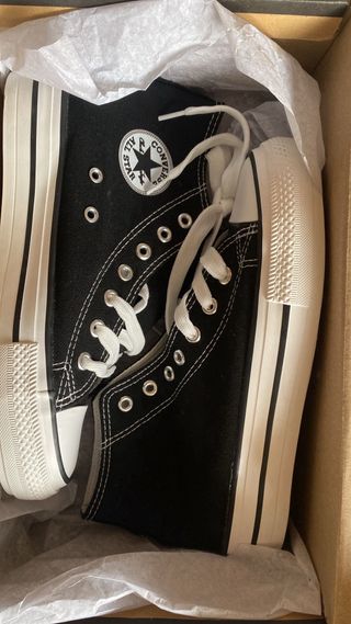 Converse negras plataforma