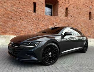 LLANTAS PARA VW 19” MOD. MODENA NEGRO BRILLO.