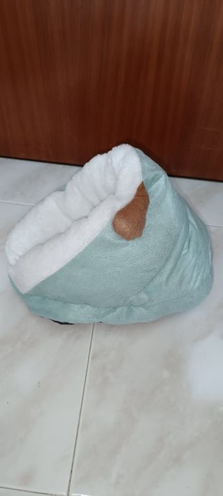 Cama gato verde-blanca