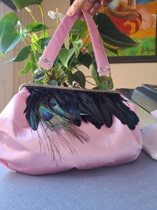 BOLSO FIESTA RASO Y PLUMAS