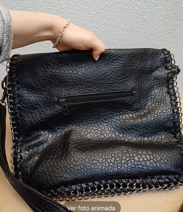 Bolso negro hombro cadena