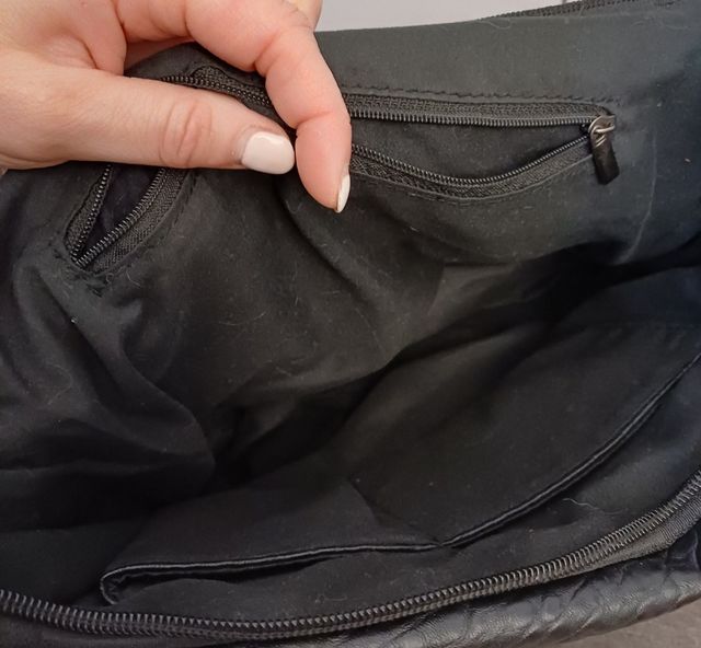 Bolso negro hombro cadena