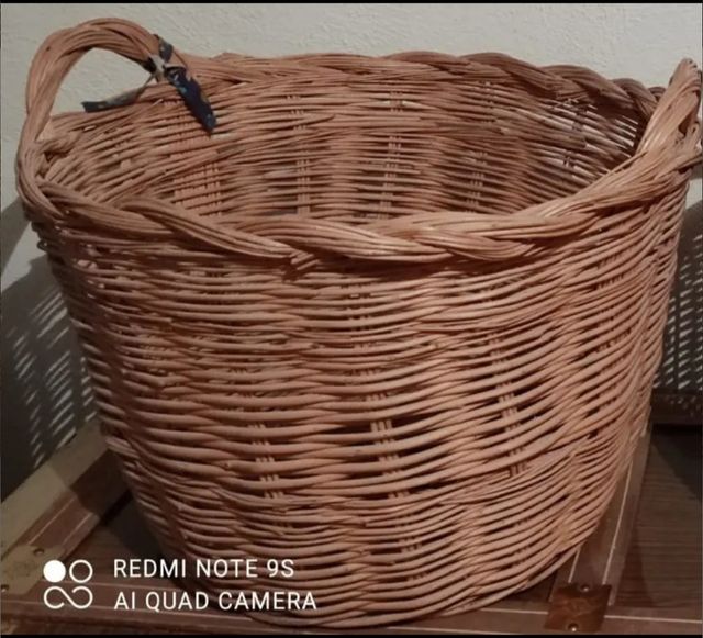 Cesta mimbre beige