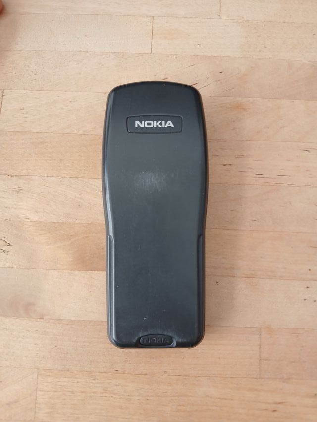 NOKIA 3210