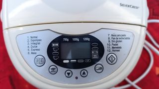 Panificadora SilverCrest 750-1250g