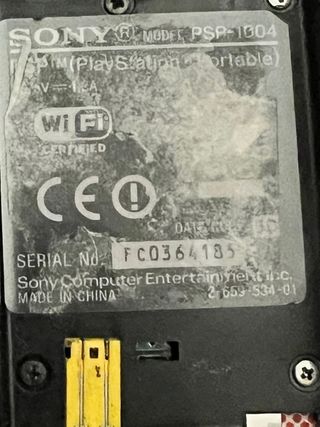 PSP 1004 negra con altavoz