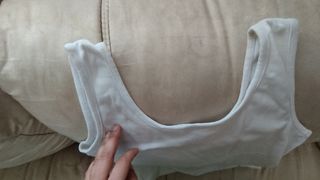 Camiseta blanca gato morado