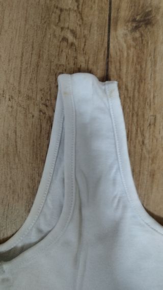 Camiseta blanca gato morado