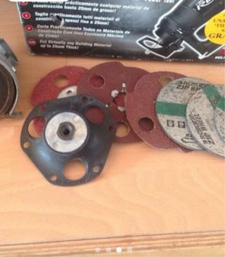 Rotozip + discos
y varios acesorios mas