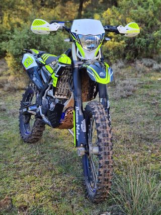 Yamaha WR250 Enduro