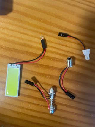 Panel LED coche 36 LED + adaptadores