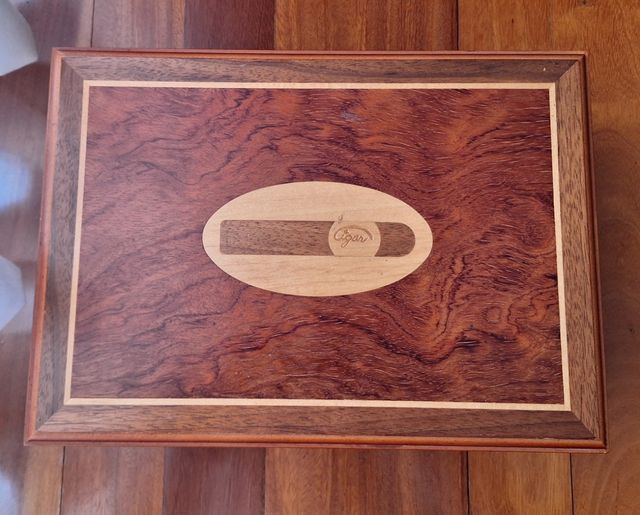 Humidor de puros de madera