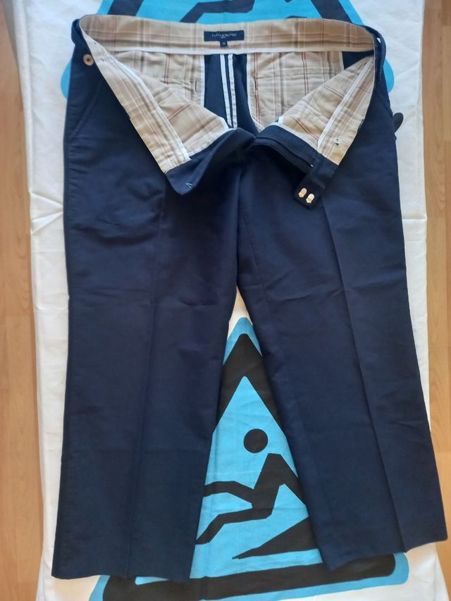 Pantalón Tommy Hilfiger azul, talla 38 Buen estado