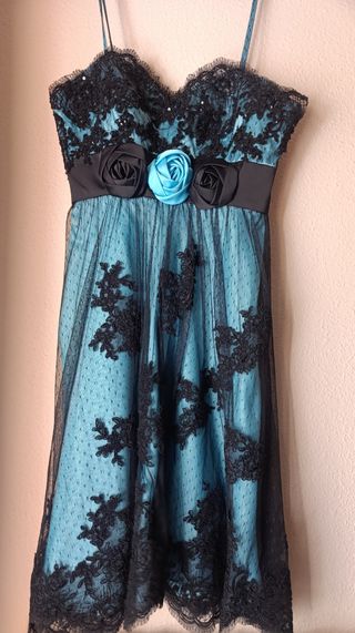 Vestido cóctel negro y azulado
