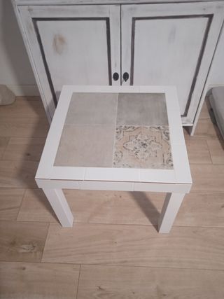 Mesita de café restaurada - cerámica y madera