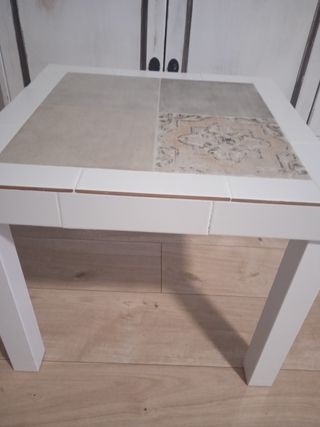 Mesita de café restaurada - cerámica y madera