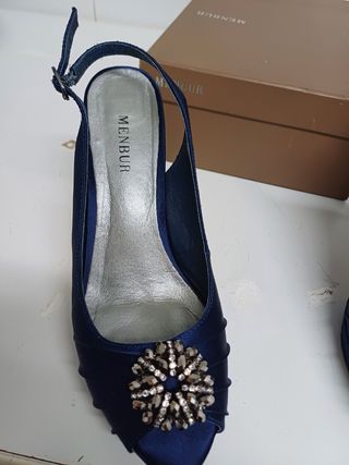 Zapatos Menbur Fiesta -talla 39.Raso.Azul noche.