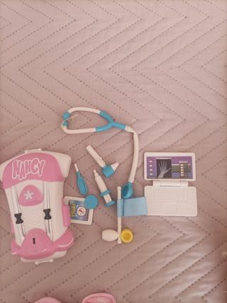 2 Muñecas Nancy + Vestidos
