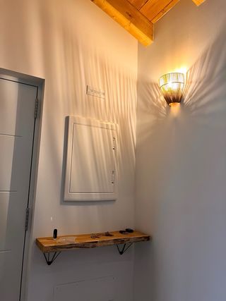 Estantería madera-metal recibidor