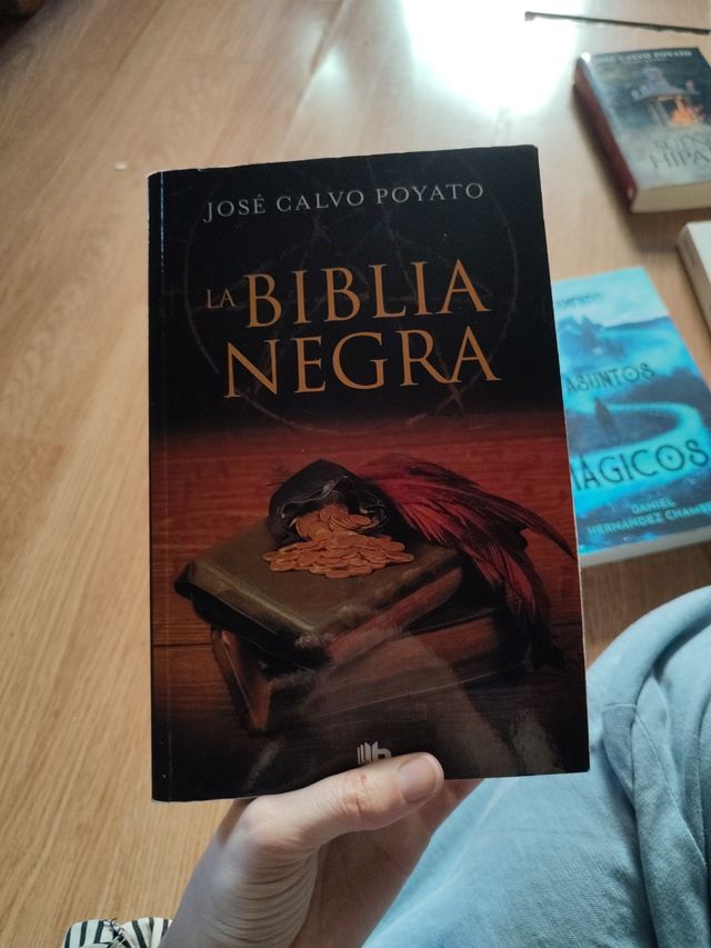 La biblia negra / The Black Bible (Spanish Edit...
