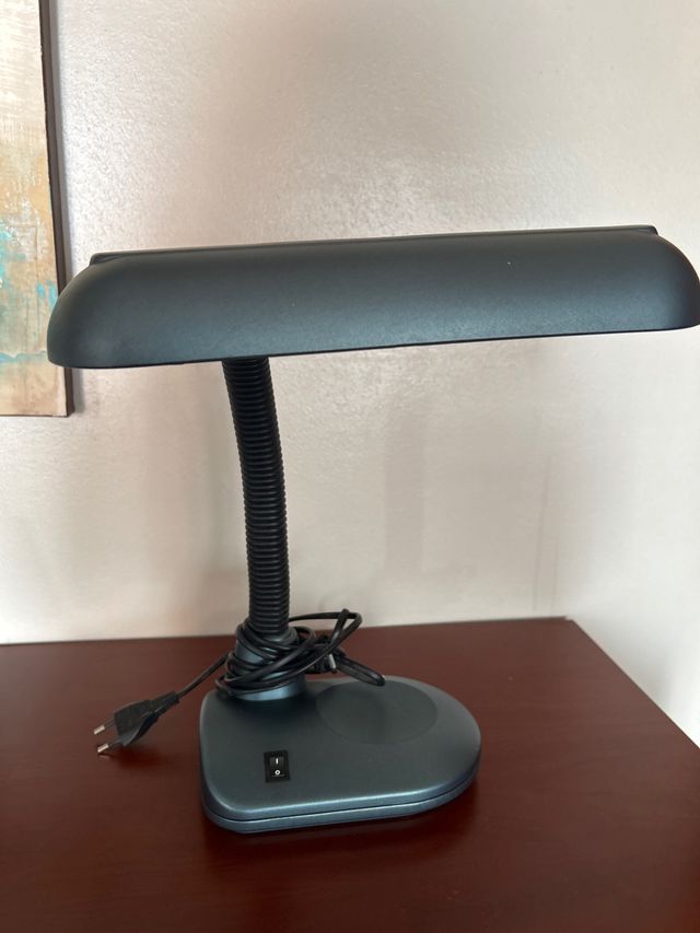 Lampara escritorio gris azulada