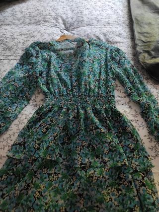 Vestido Zara flores - talla M