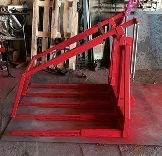 RECOGEDOR DE SARMIENTO DE LEÑA Y RESTOS DE PODA