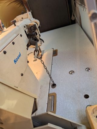 Máquina coser industria Kosel GC0828 doblearrastre