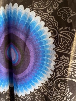 Camiseta Desigual negra y azul