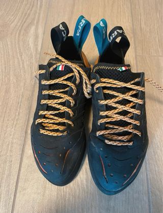 Scarpette arrampicata Scarpa “Instinct”