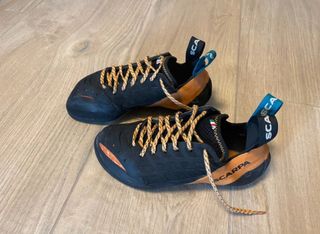 Scarpette arrampicata Scarpa “Instinct”