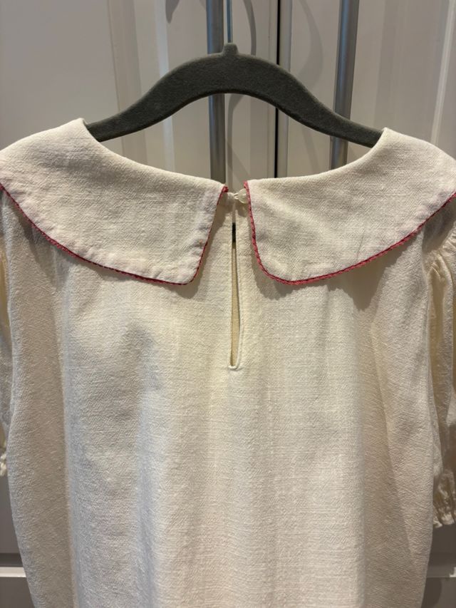 Blusa blanca bordada - Cuello Peter Pan