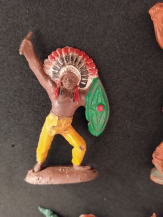 Lote de 6 figuras en Goma de la marca Pech hermano