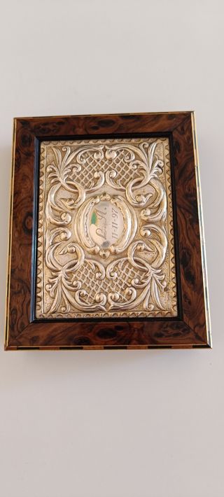 Caja para los puros antiguo madera, plata.